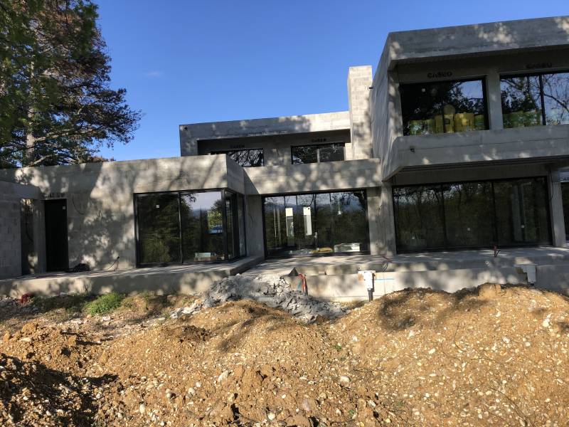 Construction d'une villa haut de gamme contemporaine de plus de 300 m² à Tassin la Demi Lune