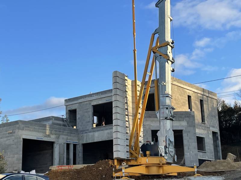 Construction villas contemporaines maisons en toit plat avec un architecte à Limonest