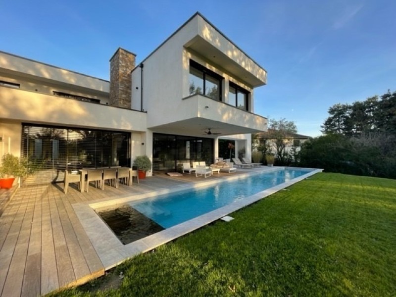 Réalisation d'une villa haut de gamme Tassin la Demi Lune dans ouest lyonnais